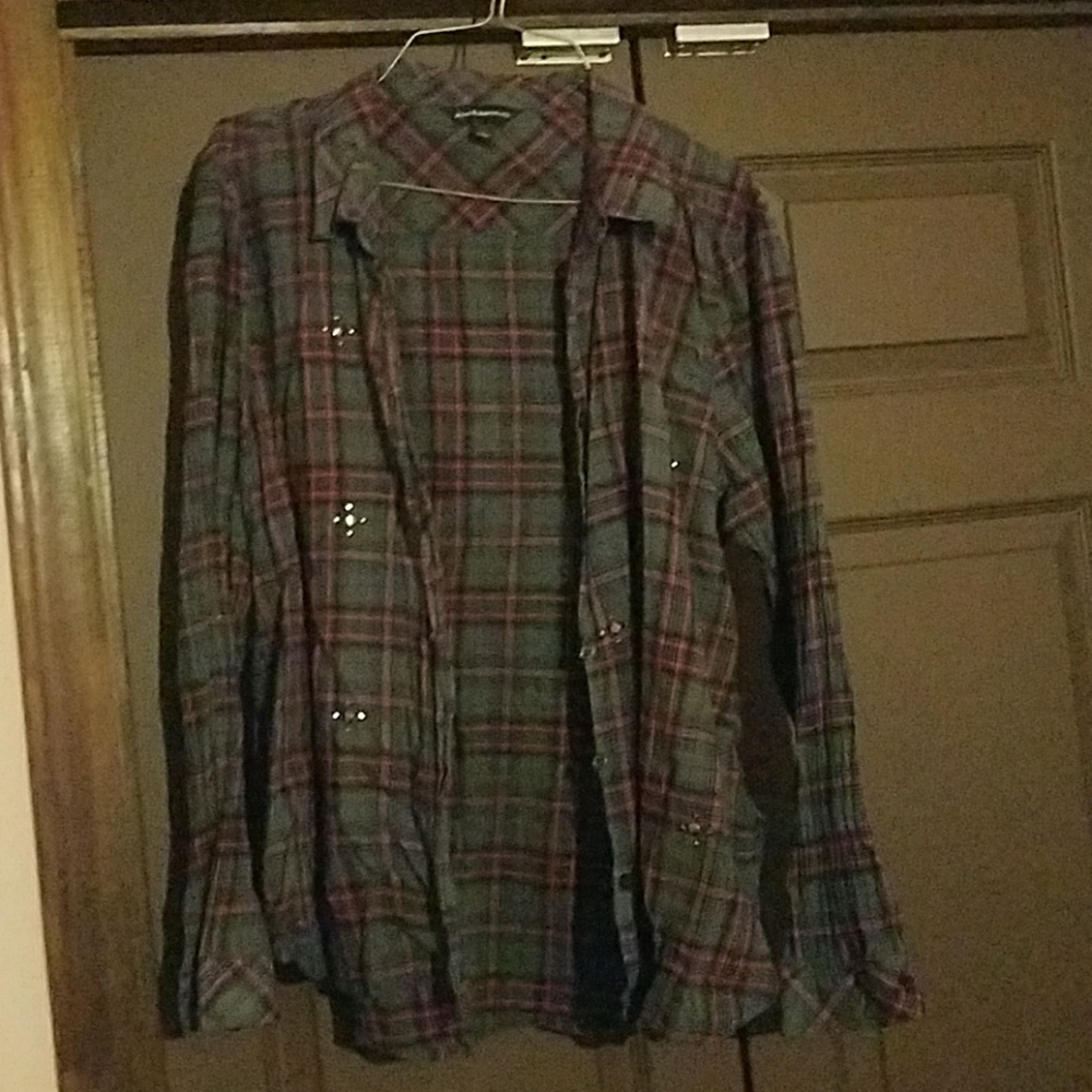 Women's button up flannel